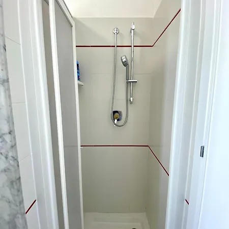 Brezza Marina Apartment, 50 Mt Dalla