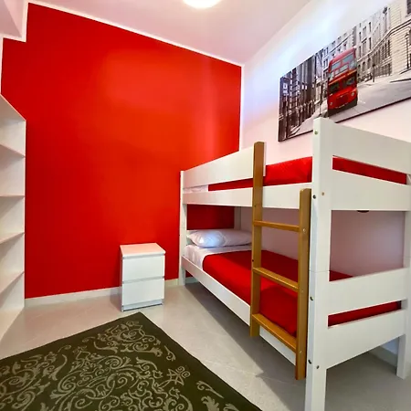 アパート Brezza Marina Apartment, 50 Mt Dalla アルカモ